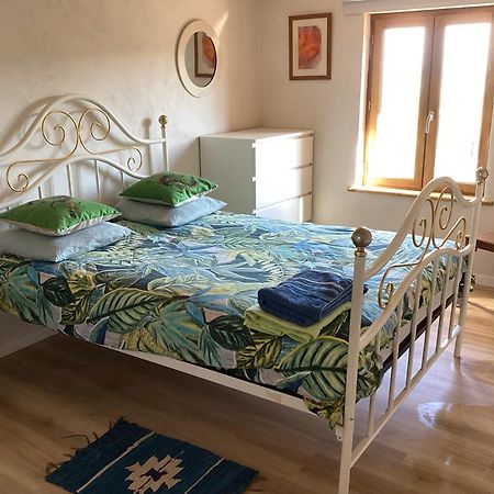 La Biste Villa Мирпоа Екстериор снимка